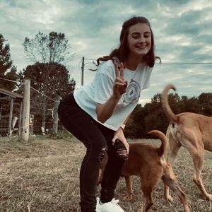 Meet your Posher, Taylor